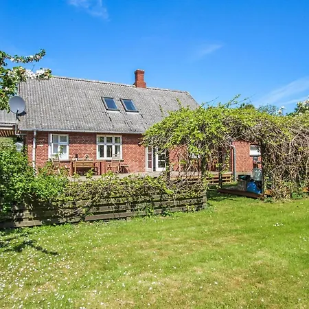 2 Bedroom Awesome In Samso * Nordby (Midtjylland)